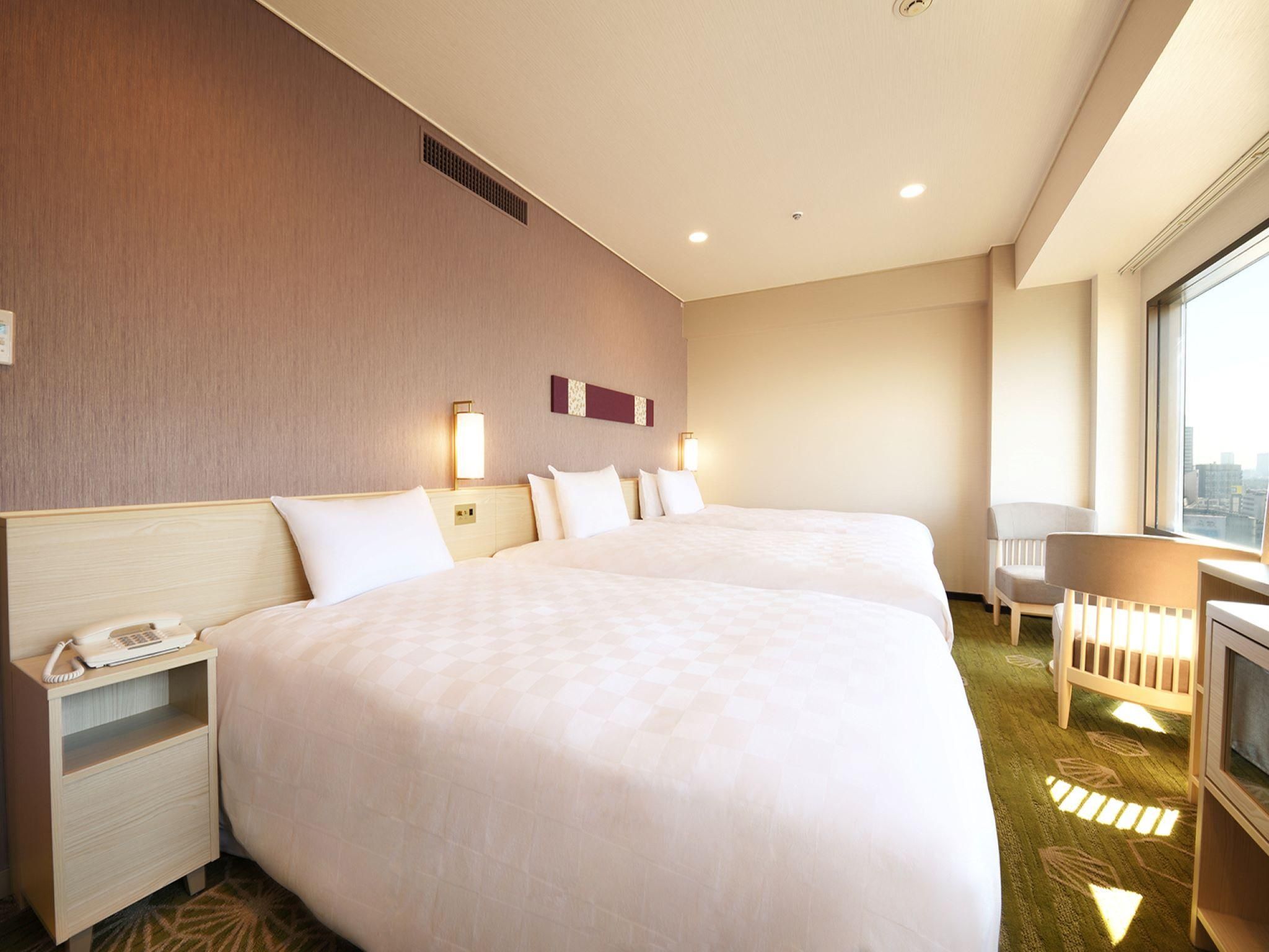 Deluxe Twin Room with Extra Bed - Non-Smoking