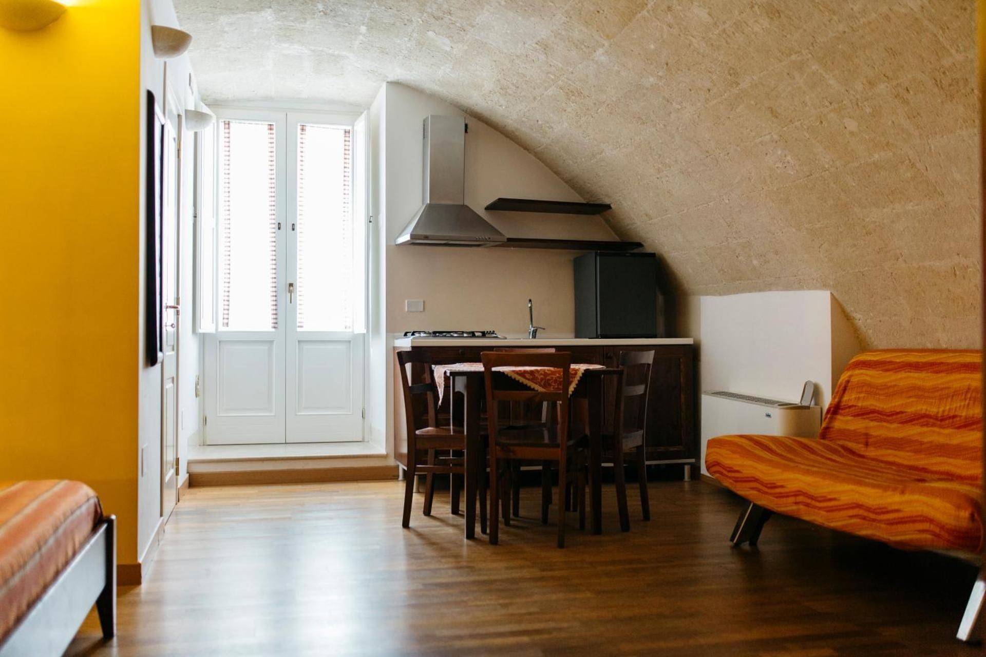 shared lounge/tv area