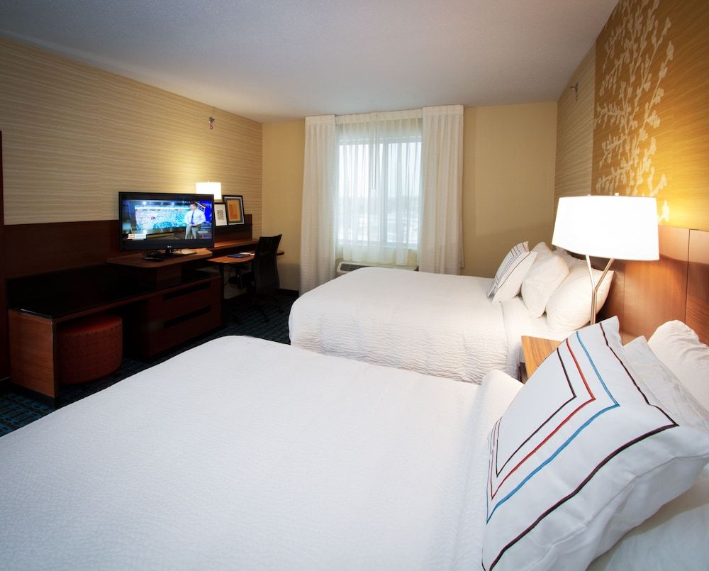 Room, 2 Queen Beds (Mobility/Hearing Accessible, Tub)