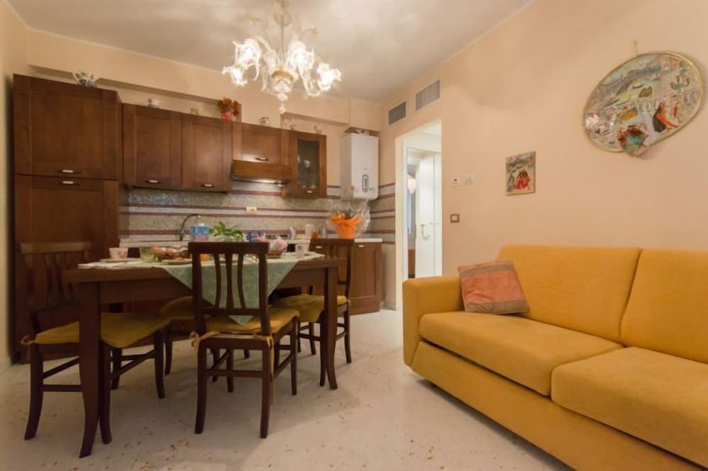 Ca' Riccio Standard Apartment, 1 Bedroom, Annex Building (Rachele 1 - Calle del Fumo 5122) 2