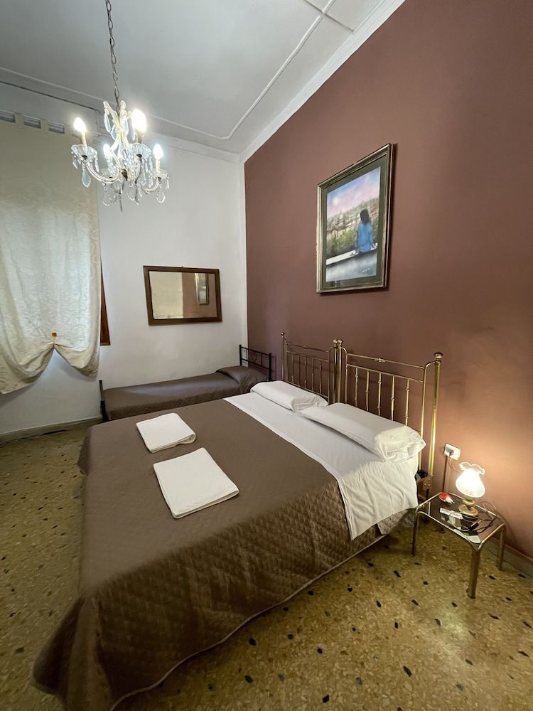 Princess Guest House Basic Room, 1 Bedroom, Non Smoking, Shared Bathroom 5
