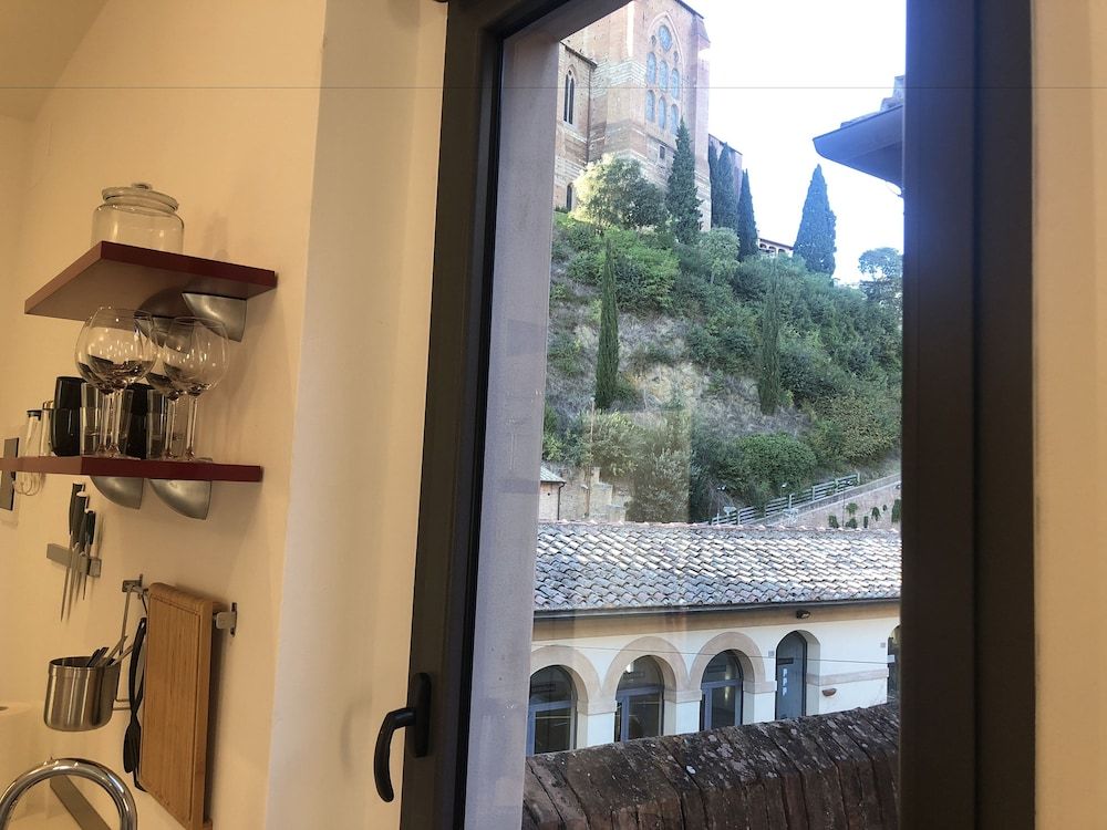 undefined Siena Vip 10