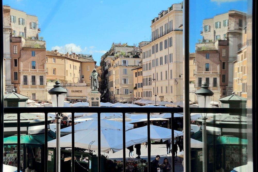 undefined Mama's Home Rome 9