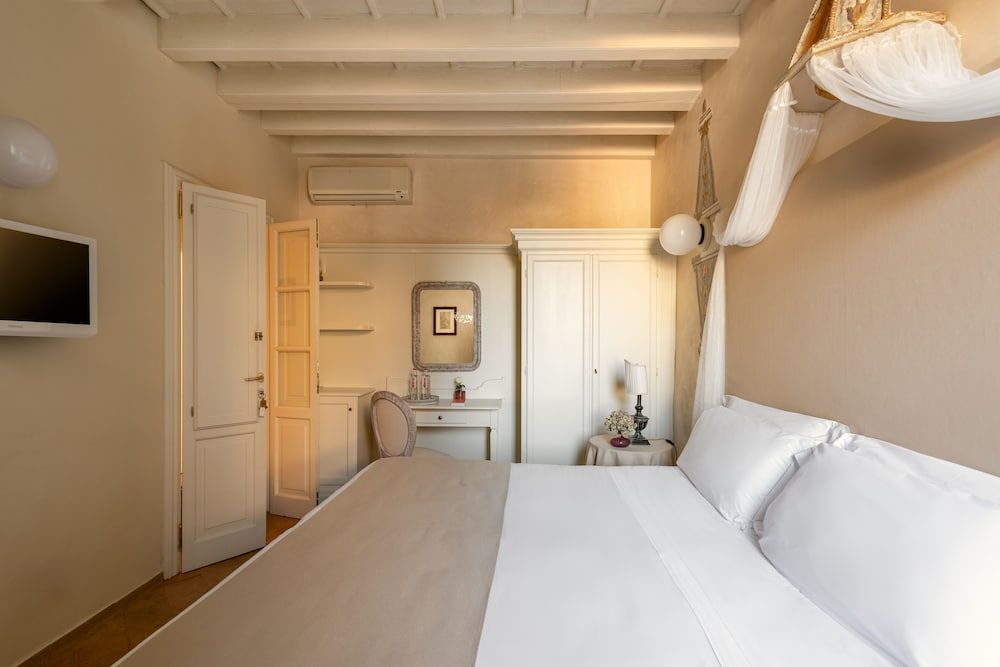 Palazzo Novello Classic Double Room 8