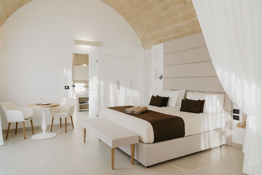 Suite, 1 Bedroom, Private Pool, Garden View