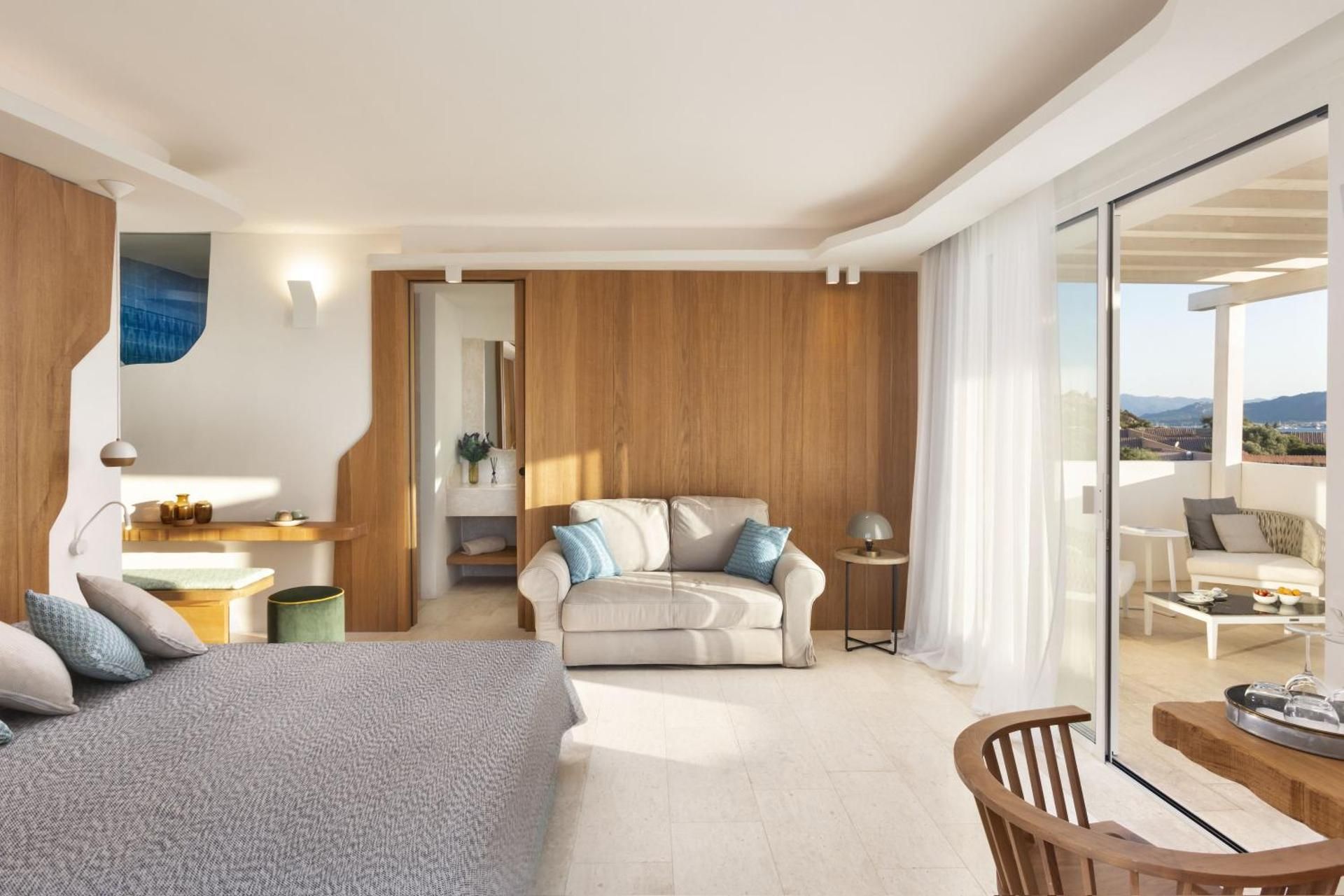 Queen Suite with Sea View