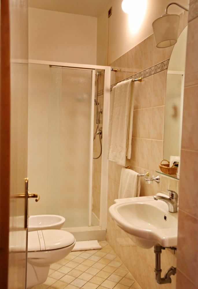Hotel Italia Standard Double or Twin Room 3