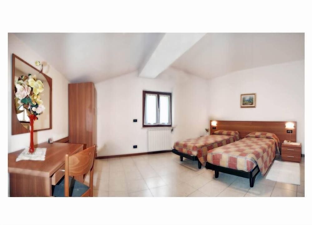 Albergo Il Castellino Standard Double or Twin Room 2