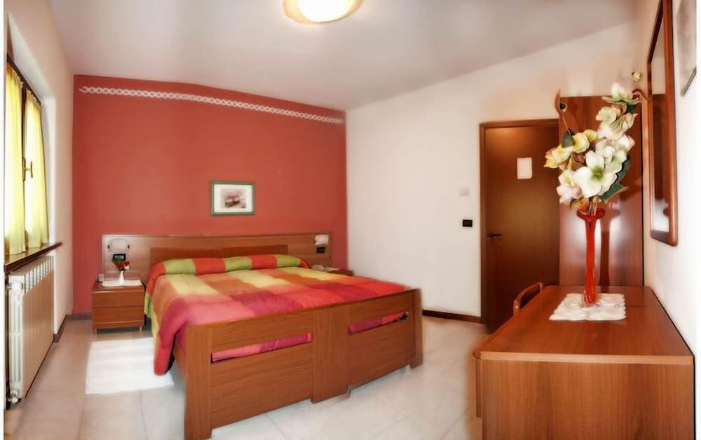 Albergo Il Castellino Standard Double or Twin Room 3