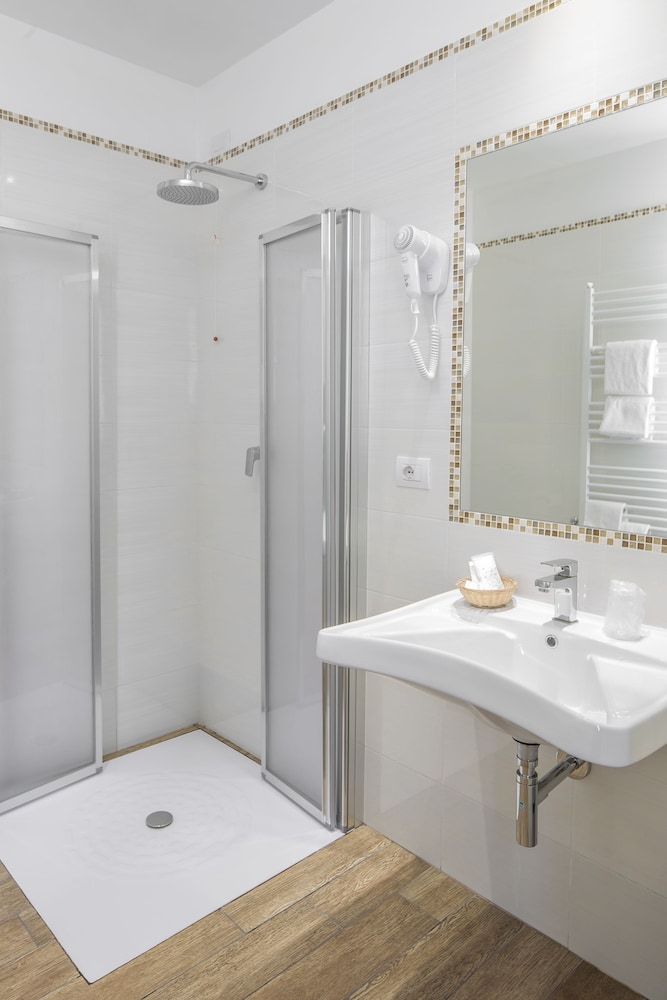 Hotel Cantoria Deluxe Double Room, 1 Queen Bed 4