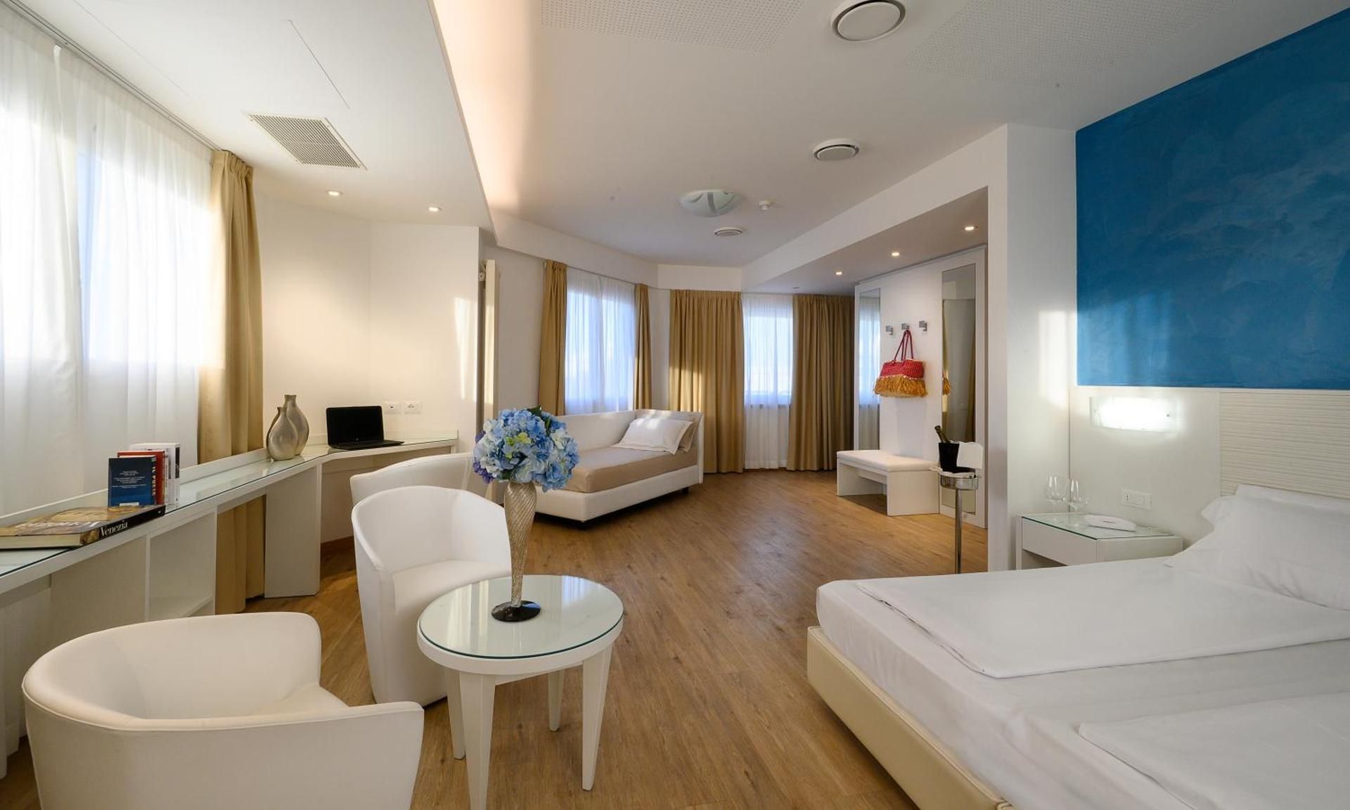 Superior Double or Twin Room with Side Sea View