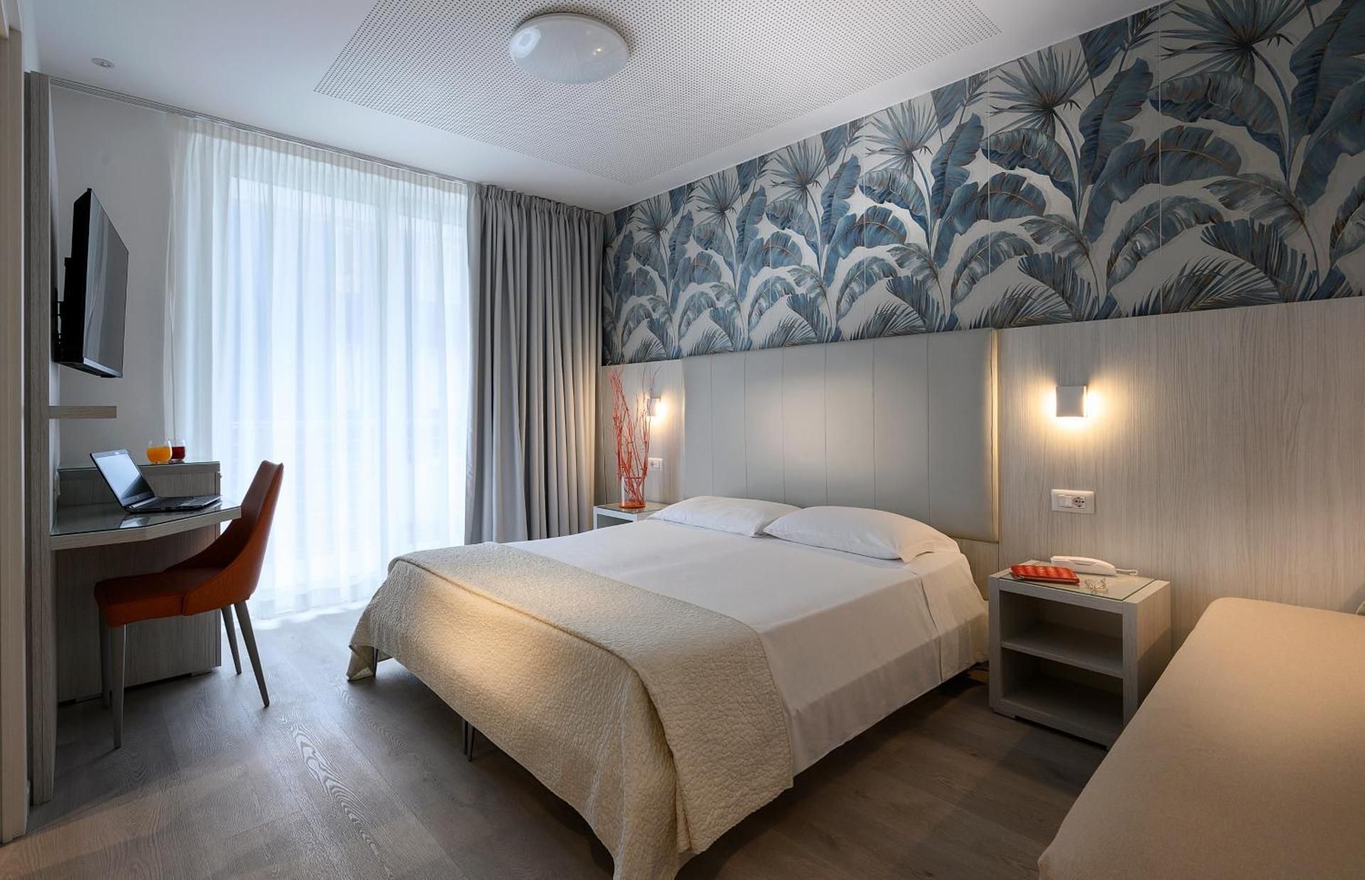 Luxury Triple Room