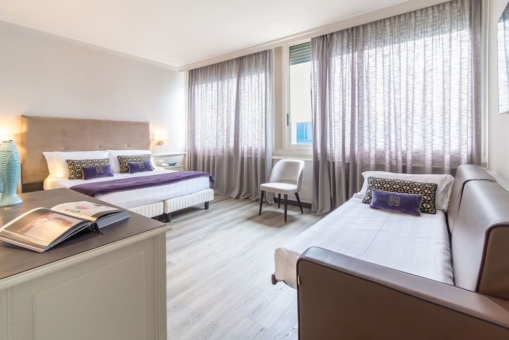 Deluxe Quadruple Room