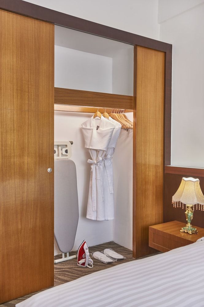 Village Hotel Bugis by Far East Hospitality Superior Room 12