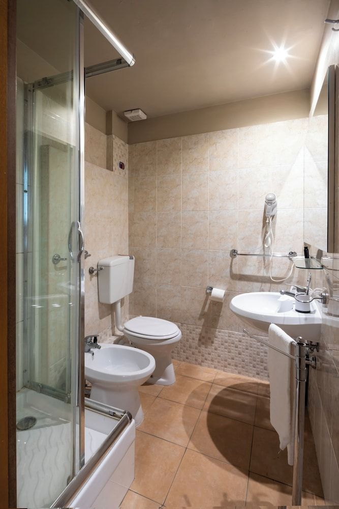 Standard Quadruple Room, Ensuite