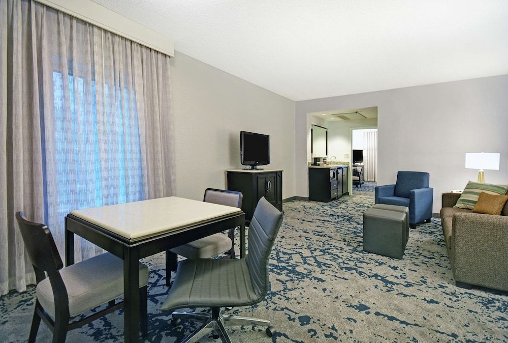 Deluxe Suite, 1 King Bed with Sofa bed, Corner