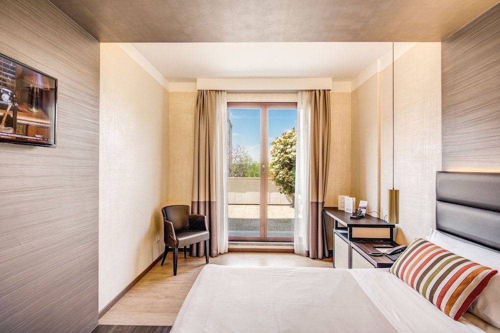 undefined Warmthotel 9