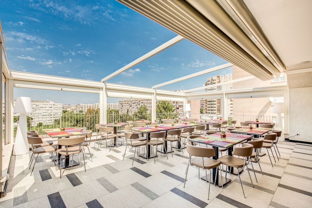 undefined Warmthotel 8