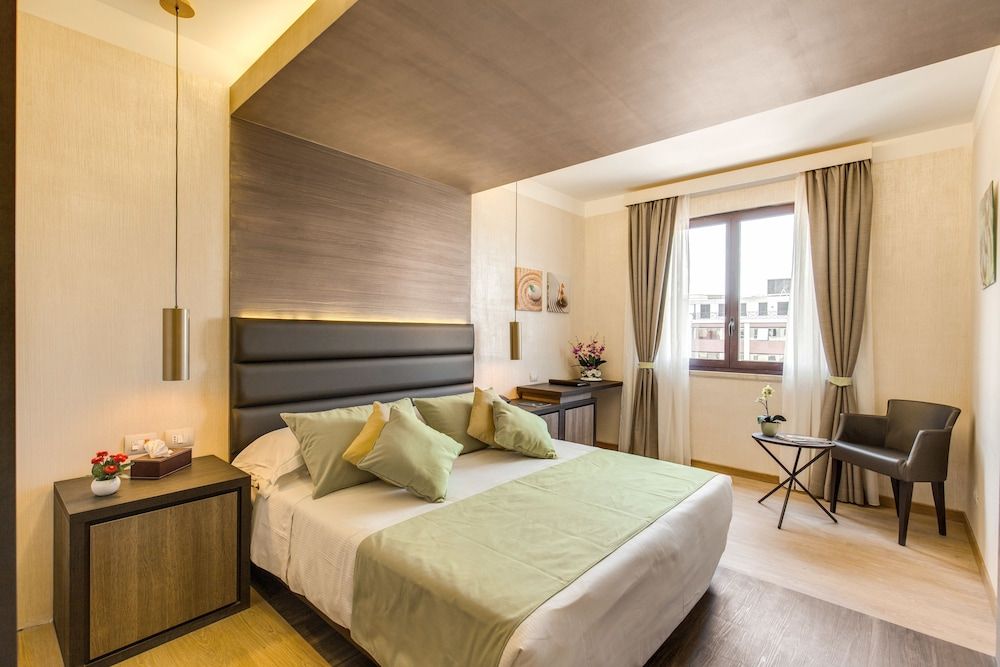 undefined Warmthotel 2