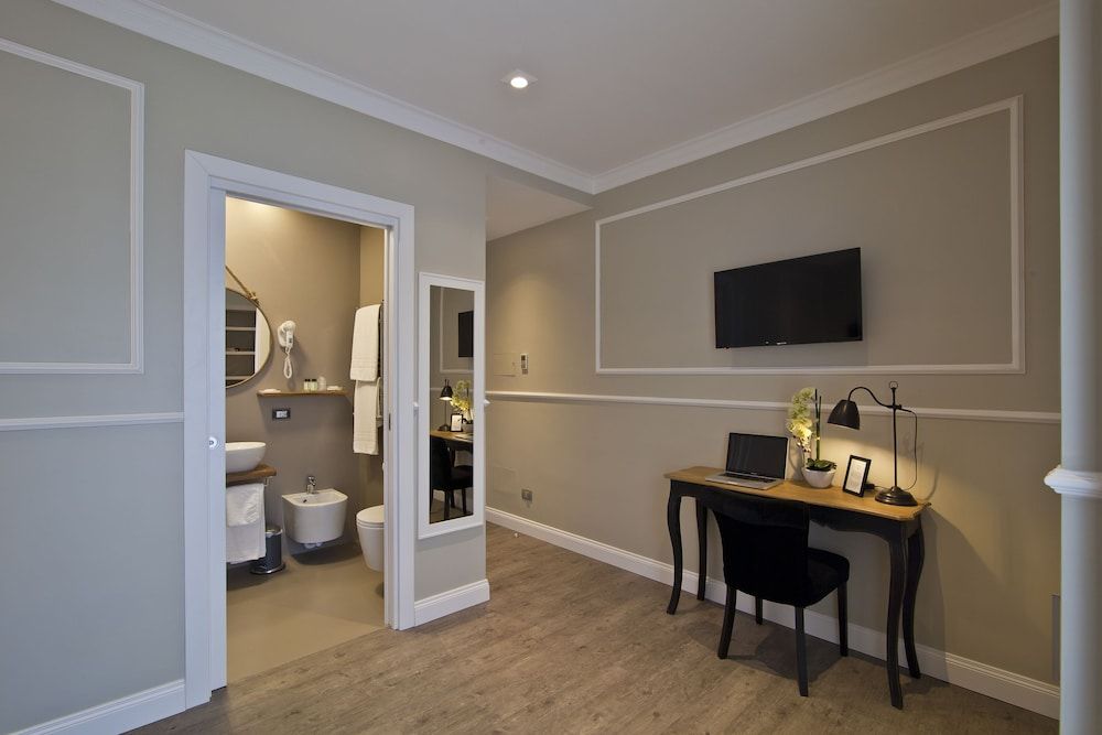 Seven Suites Standard Room 29