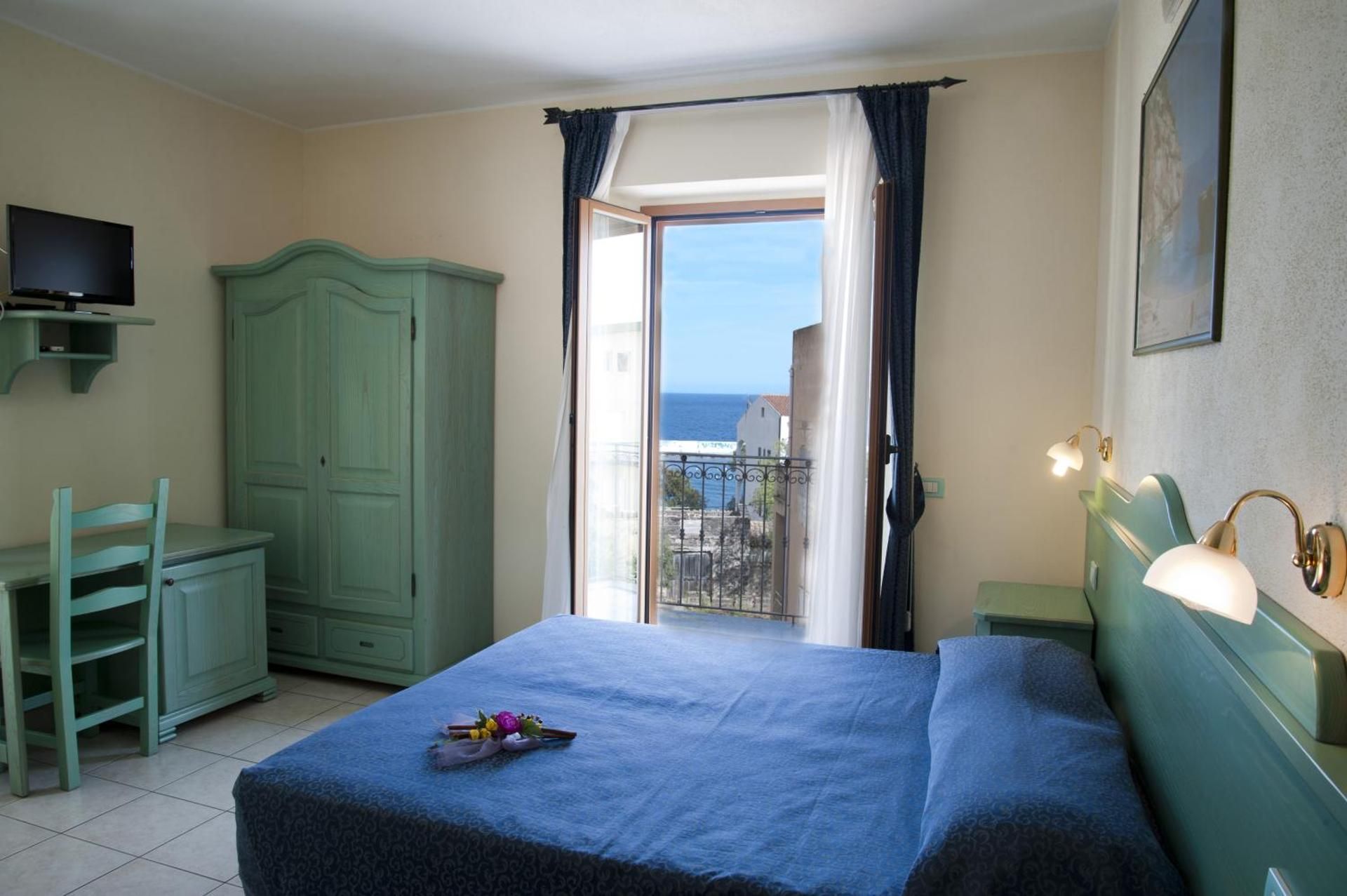 Standard Double Room for Single Use