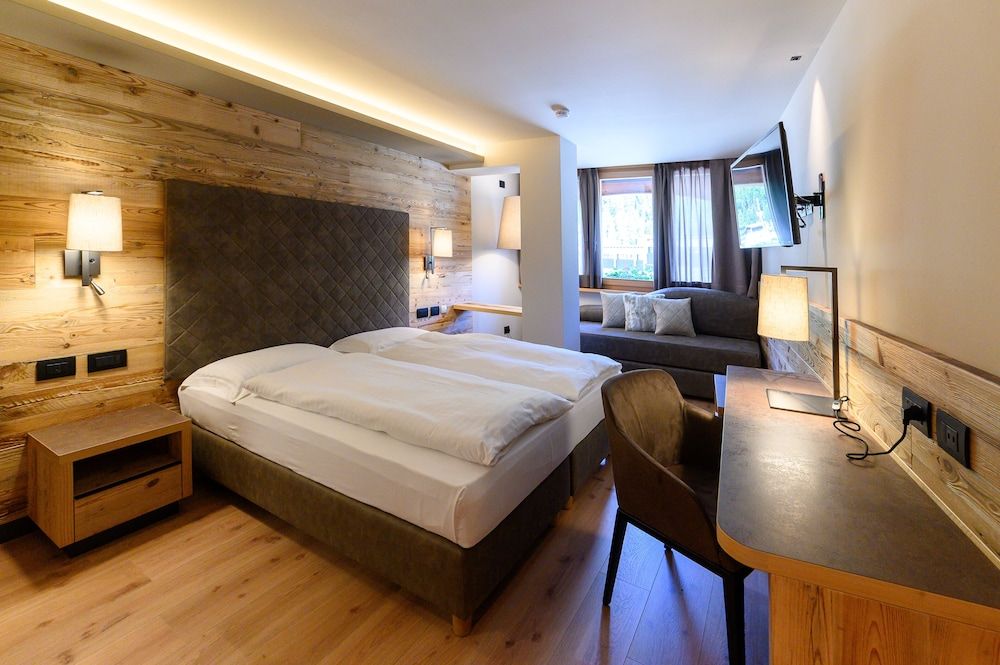 Room, Mountain View
