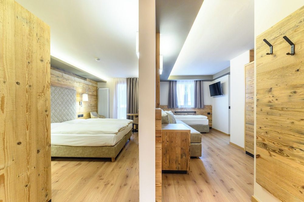 Family Room, 2 Bedrooms (3 Pax)