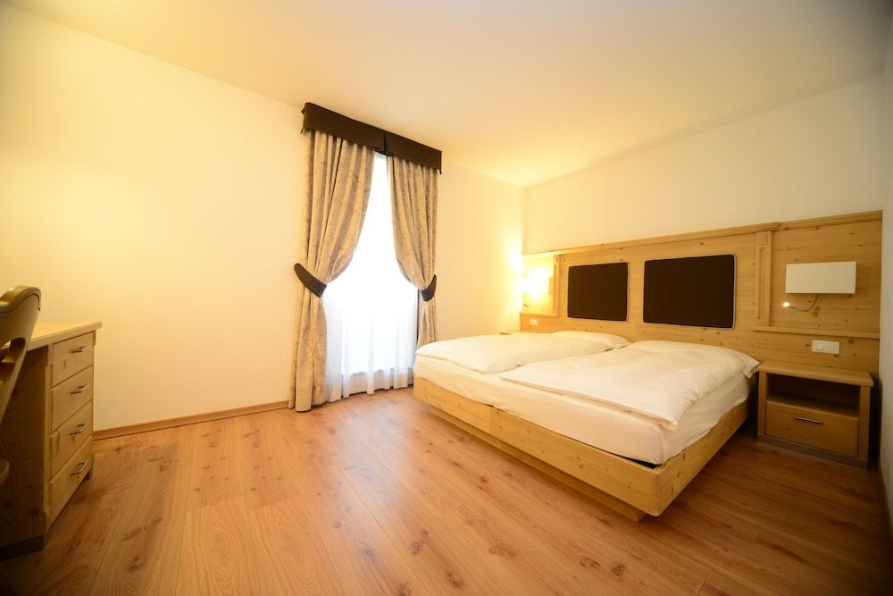 Suite, 2 Bedrooms, Balcony (4 Pax)