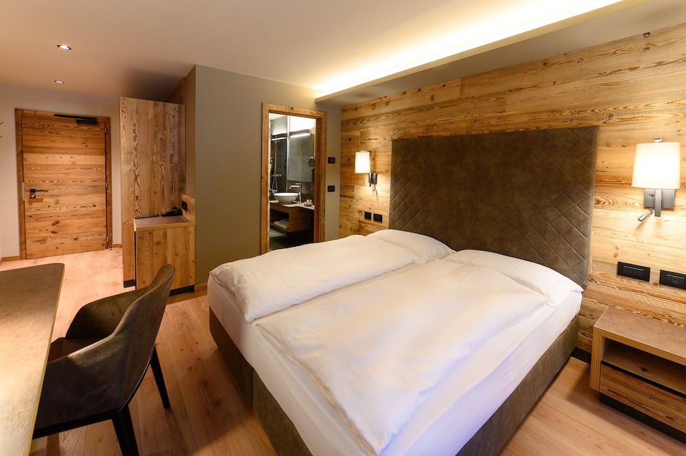 Room, Mountain View