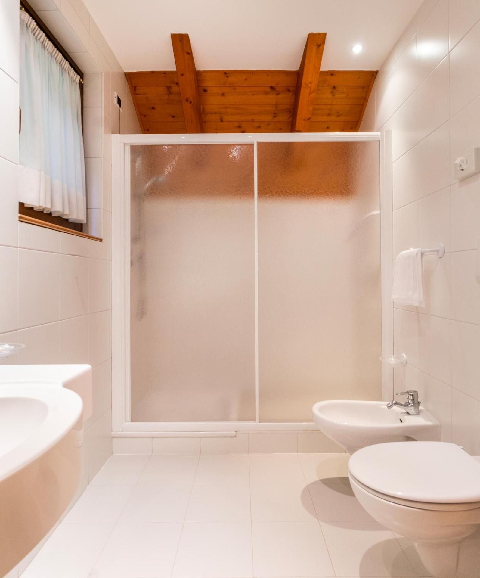 Studio (3 Adults)