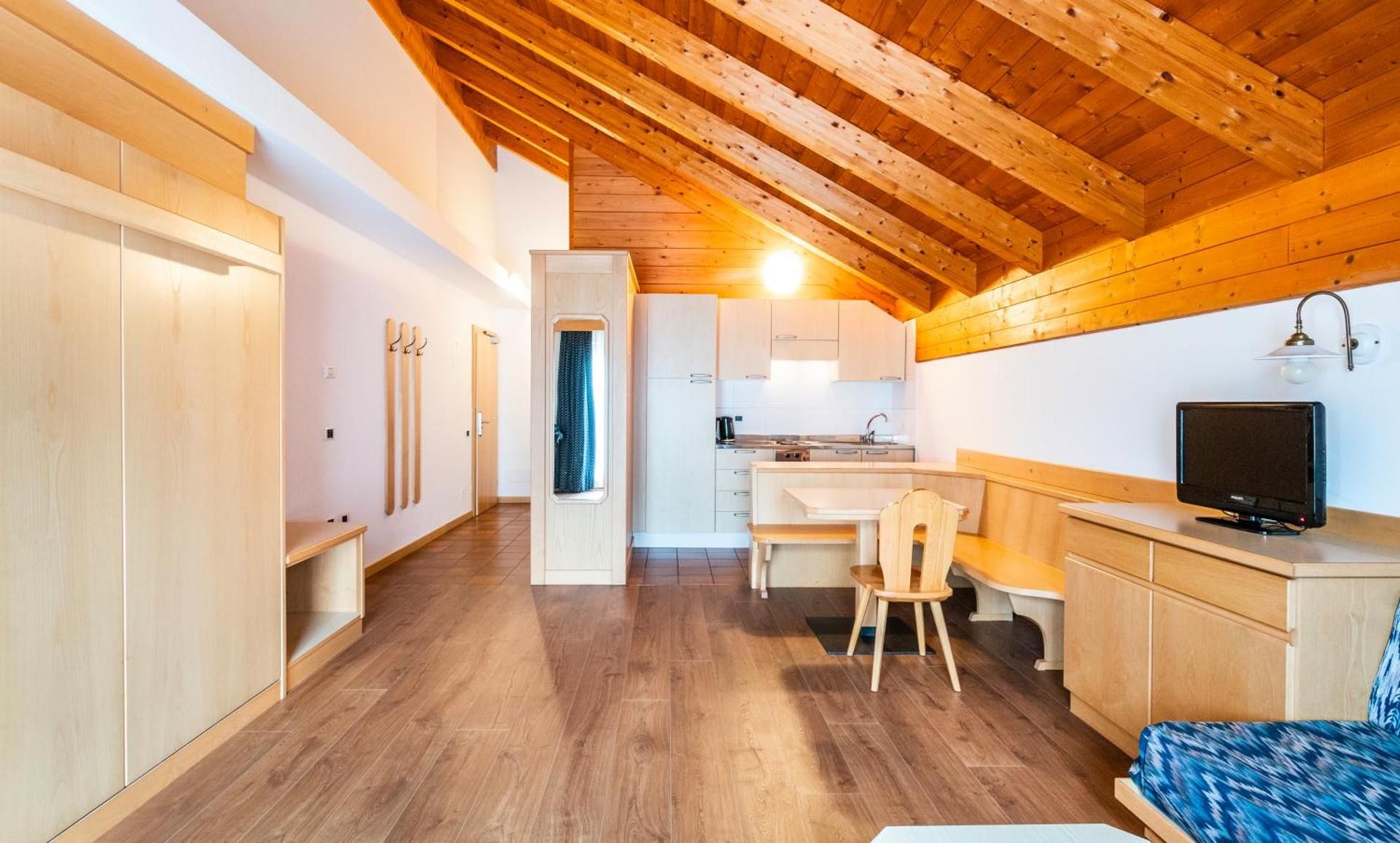 Studio (3 Adults)