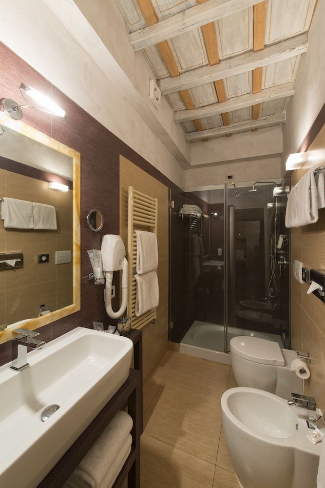 Relais Maddalena Romantic Double Room, 1 King Bed, Ensuite, City View 13