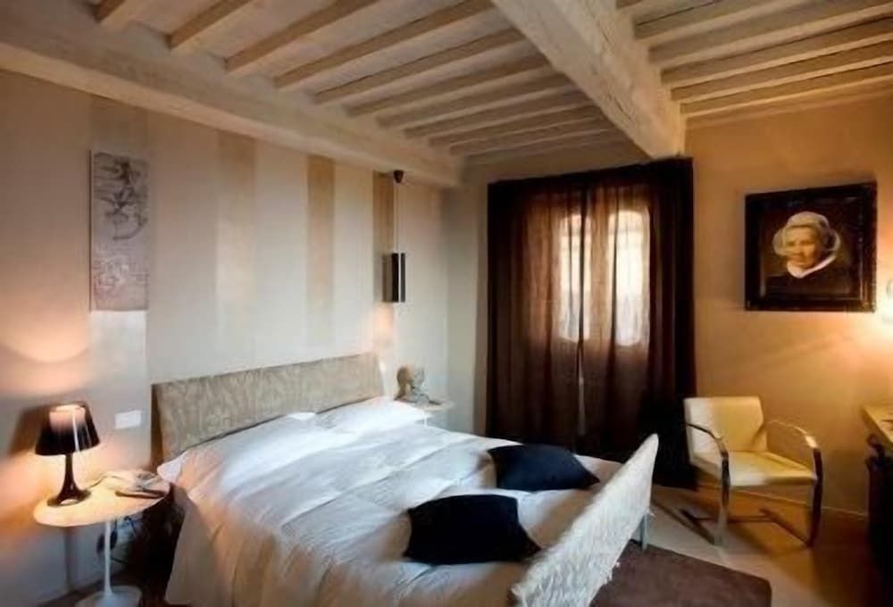 Palazzo Bontadosi Hotel & Spa Superior Double Room 2