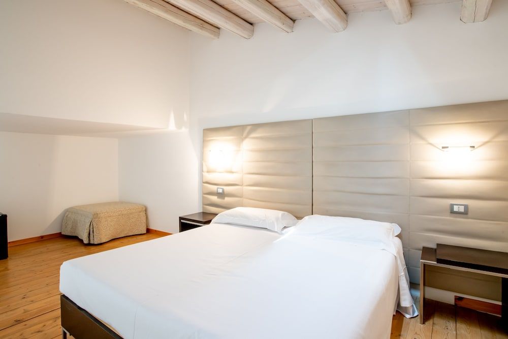 Hotel Villa del Lauro Deluxe Room 7