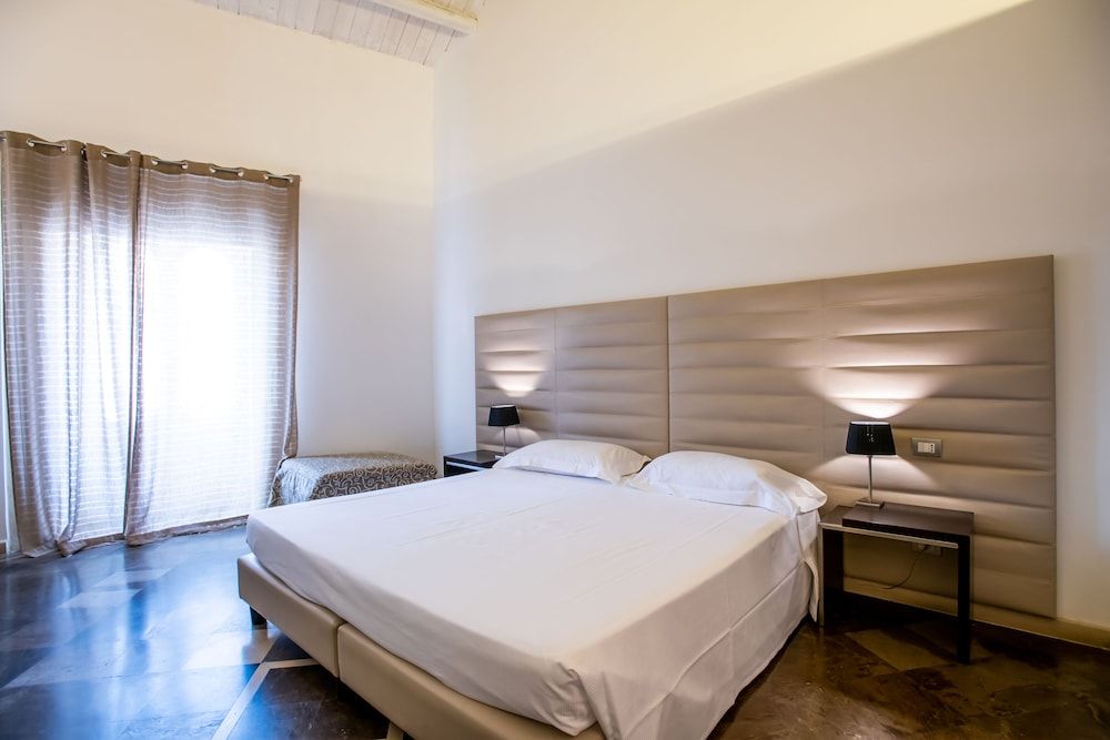 Hotel Villa del Lauro Superior Triple Room