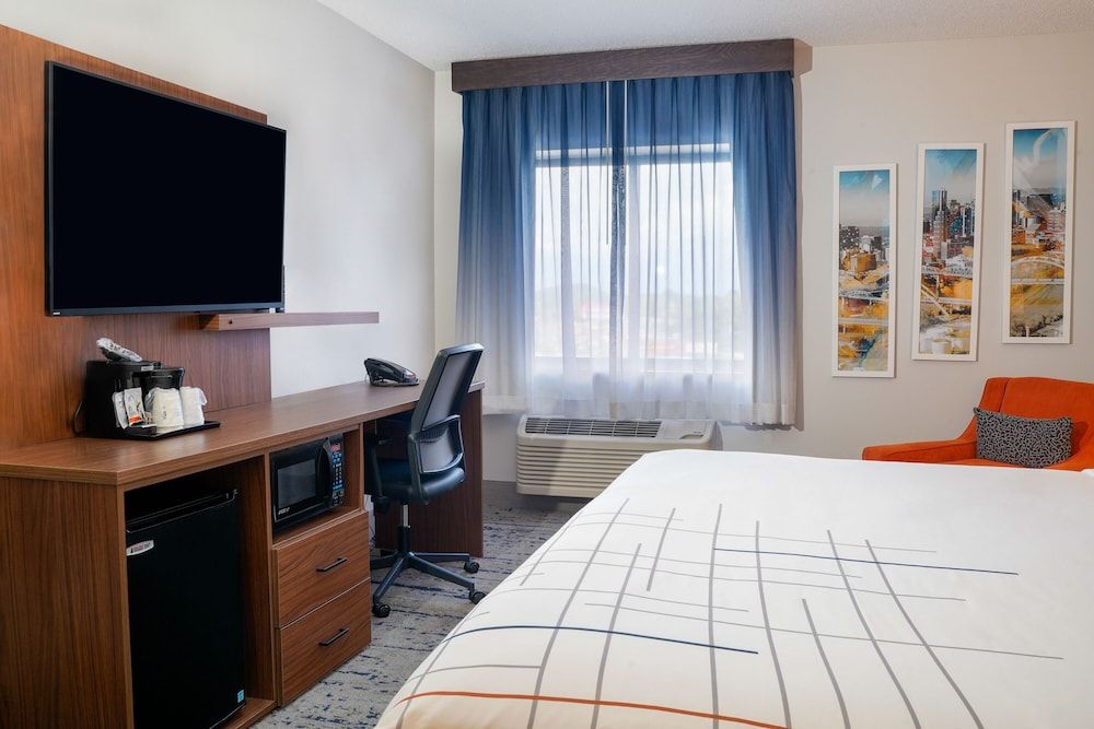 Room, 1 King Bed, Non Smoking