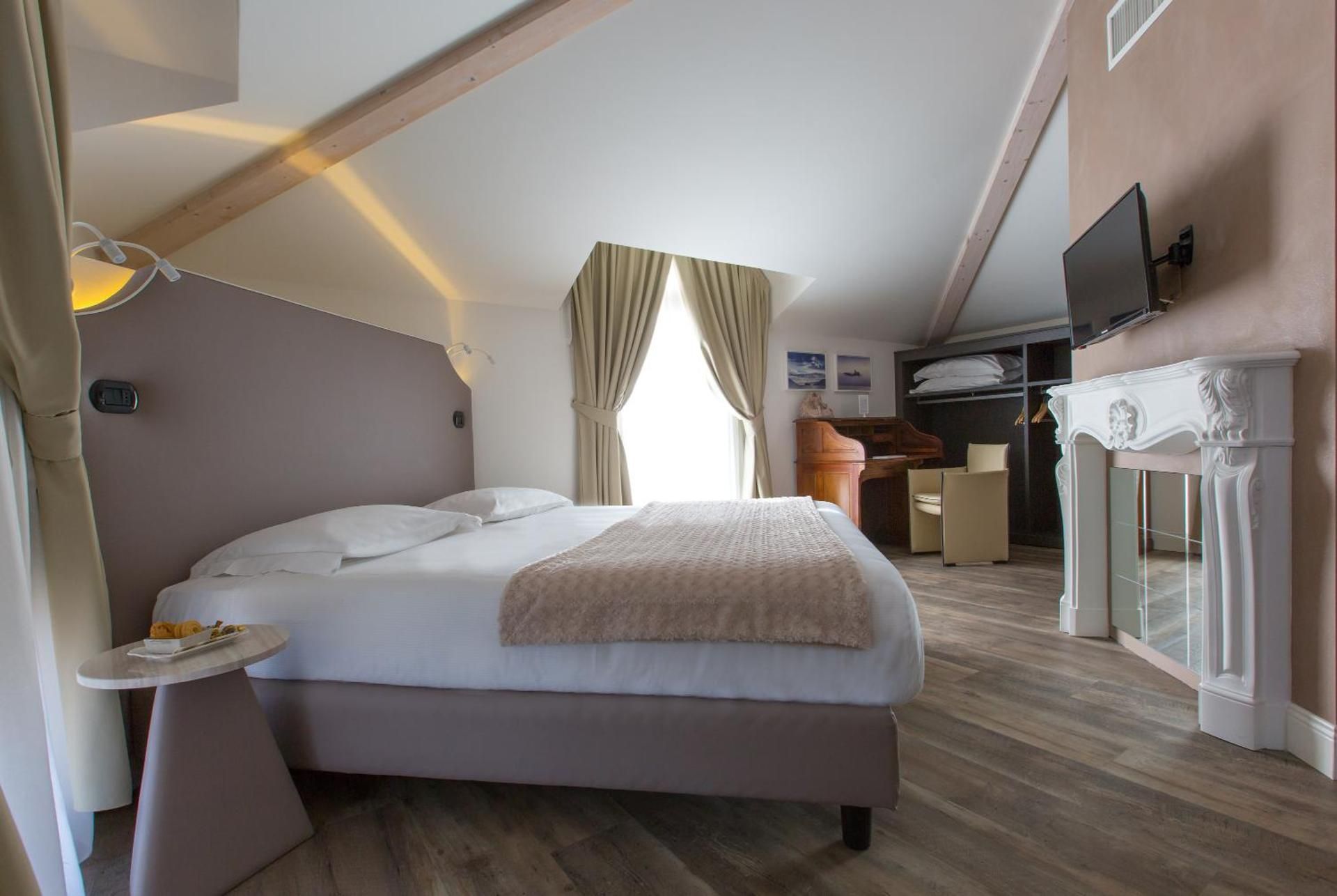 Suite with Partial Lake View