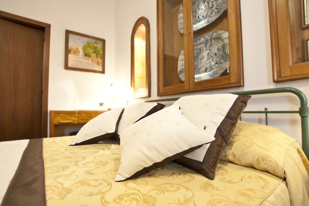 Guesthouse Borromeo Roma Standard Double Room 6