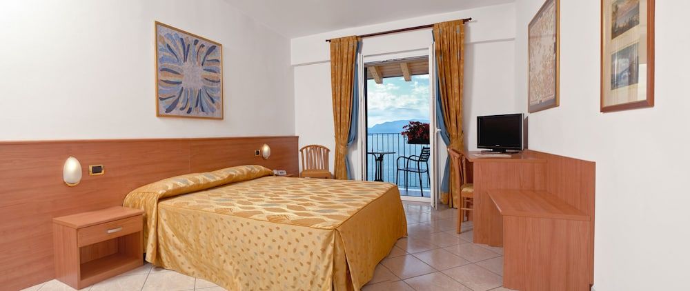 Comfort Double Room, Lake View