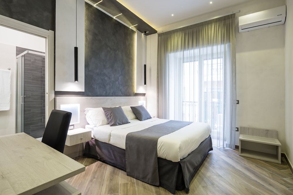 undefined Hotel Bella Napoli 4