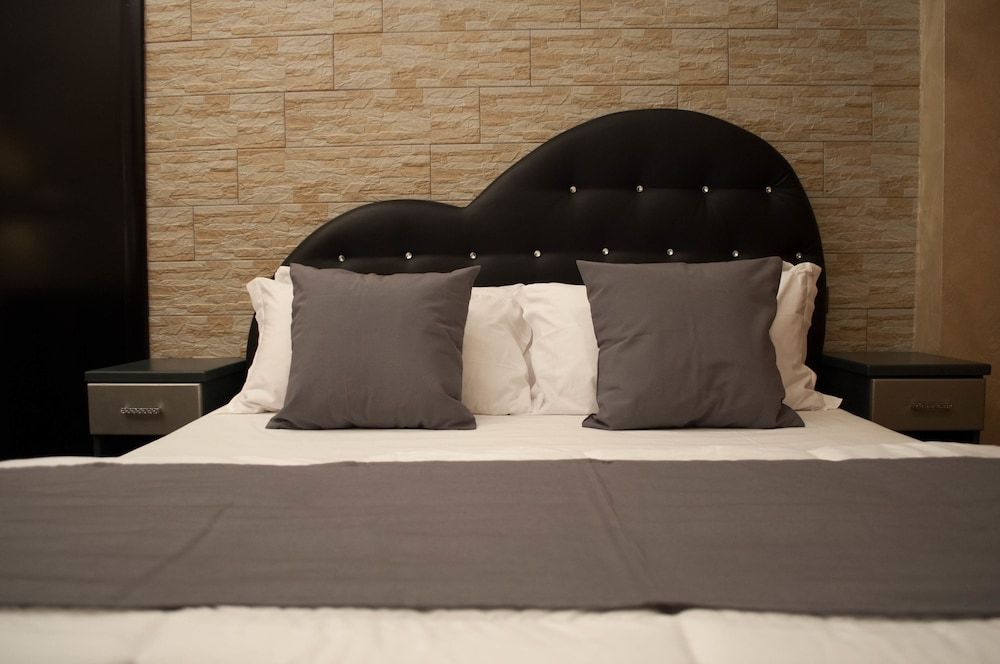 Hotel Bella Napoli Economy Double Room, 1 Double Bed, Ensuite 5