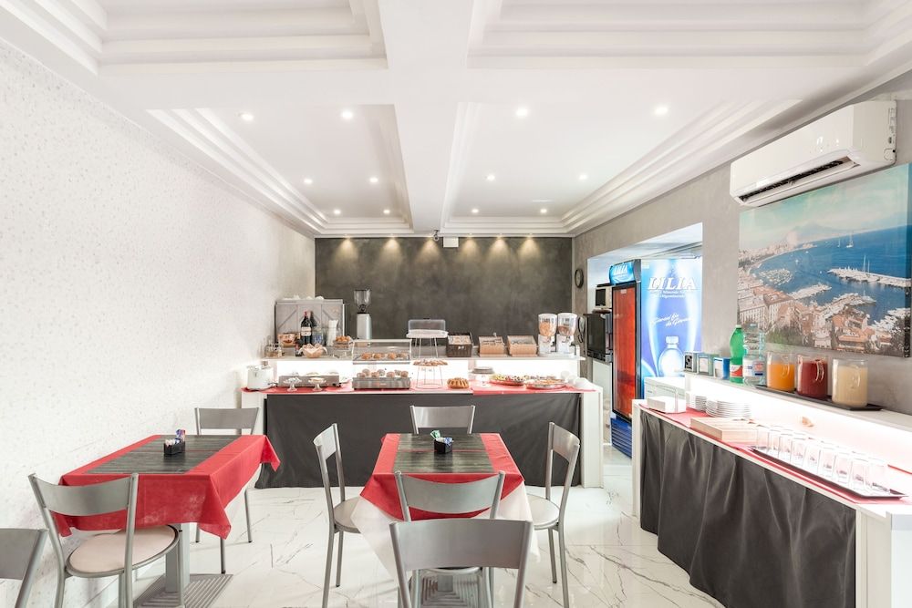 undefined Hotel Bella Napoli 8