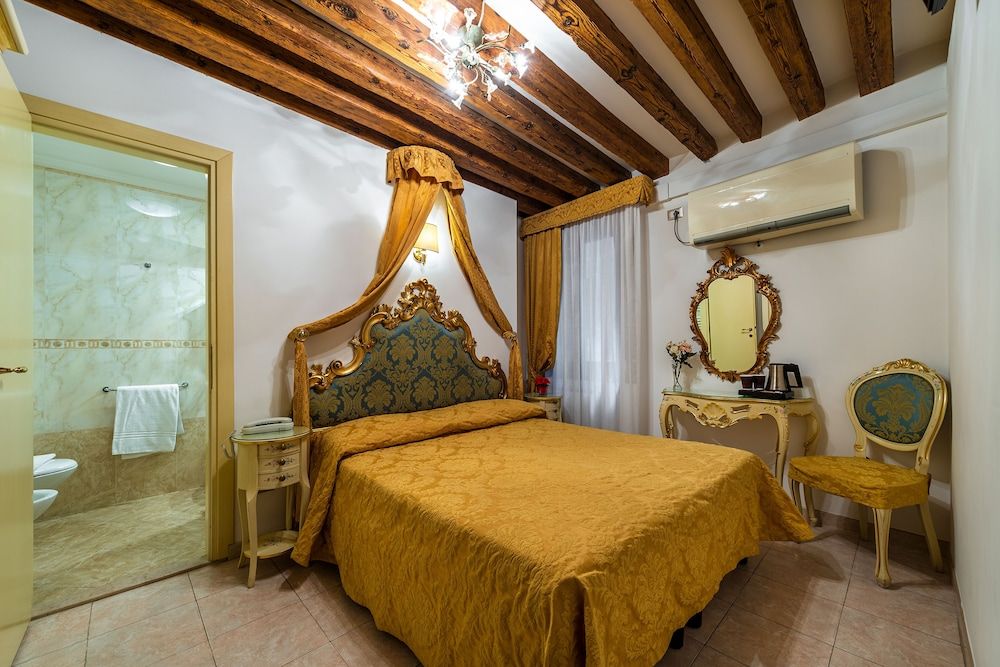 Hotel Al Vagon Classic Double Room 2