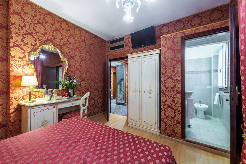 Hotel Al Gazzettino Double Room (4th floor) 7
