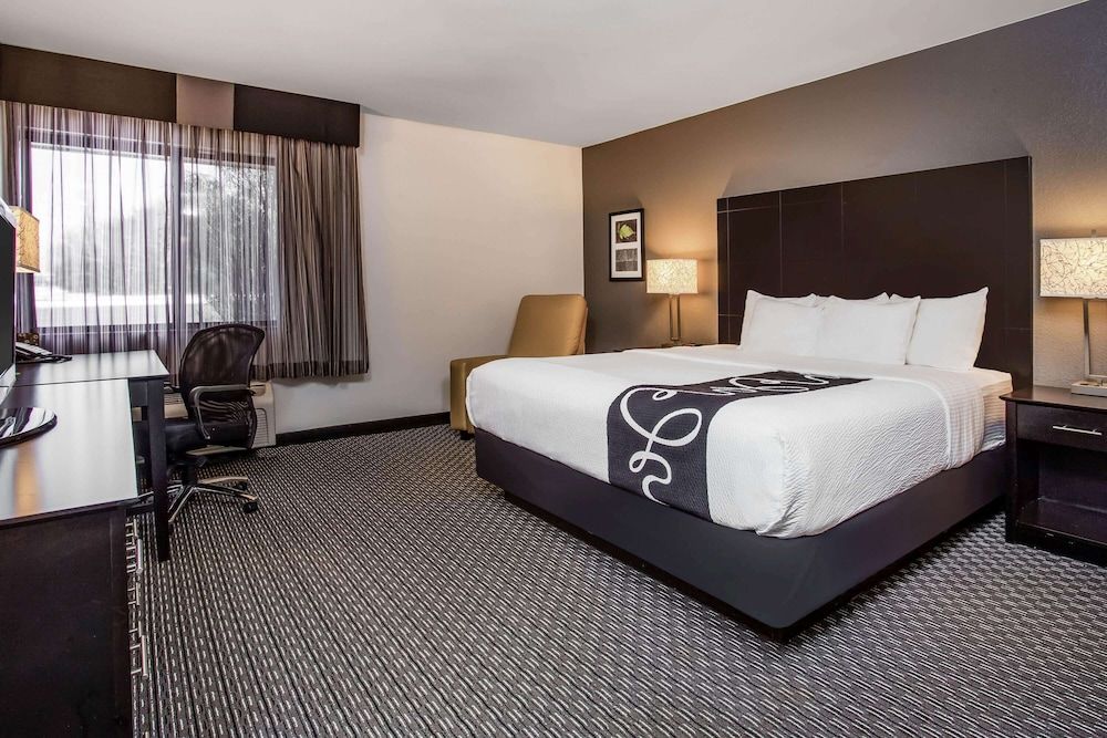 Room, 1 King Bed, Non Smoking