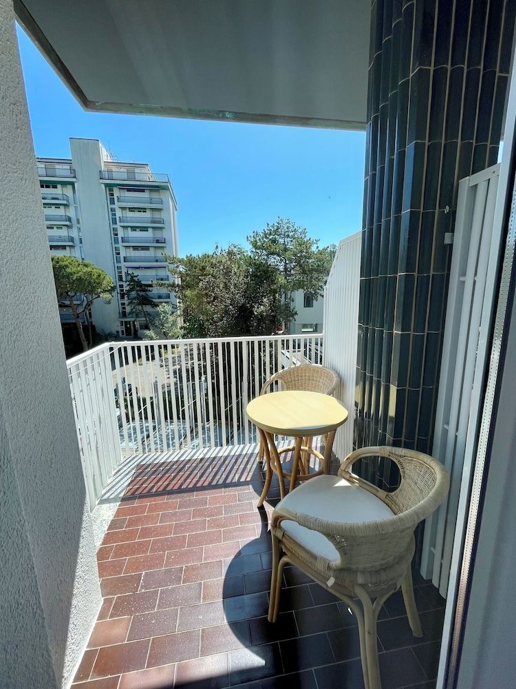 Double Room, Balcony