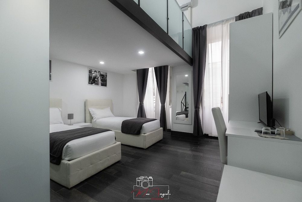 undefined Arch Rome Suites 4