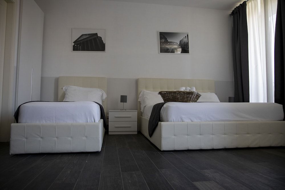 undefined Arch Rome Suites