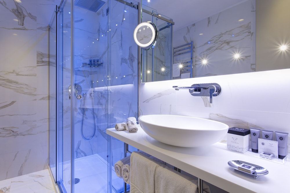 Hotel Spadai Standard Double Room 4