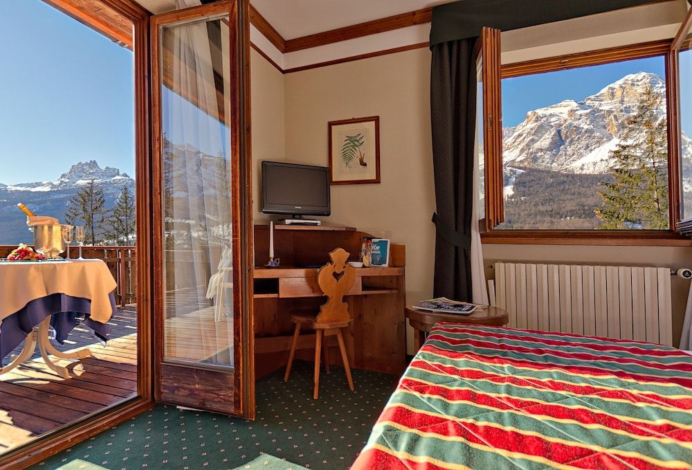 undefined Boutique Hotel Villa Blu Cortina